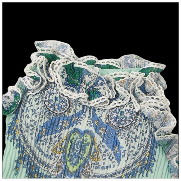 The Arlana Short Pleated Full Dress - Picture 7 of 11